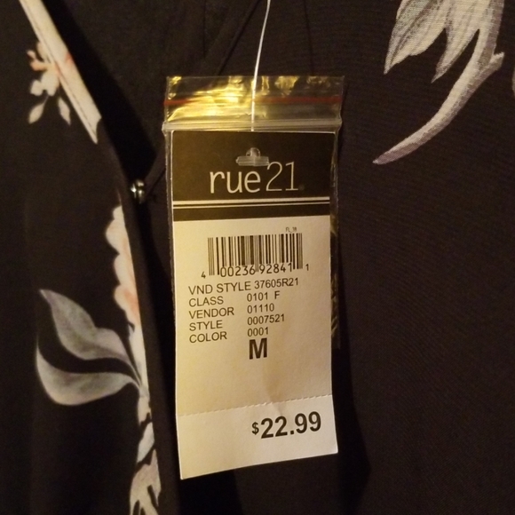 Floral romper - Picture 3 of 4